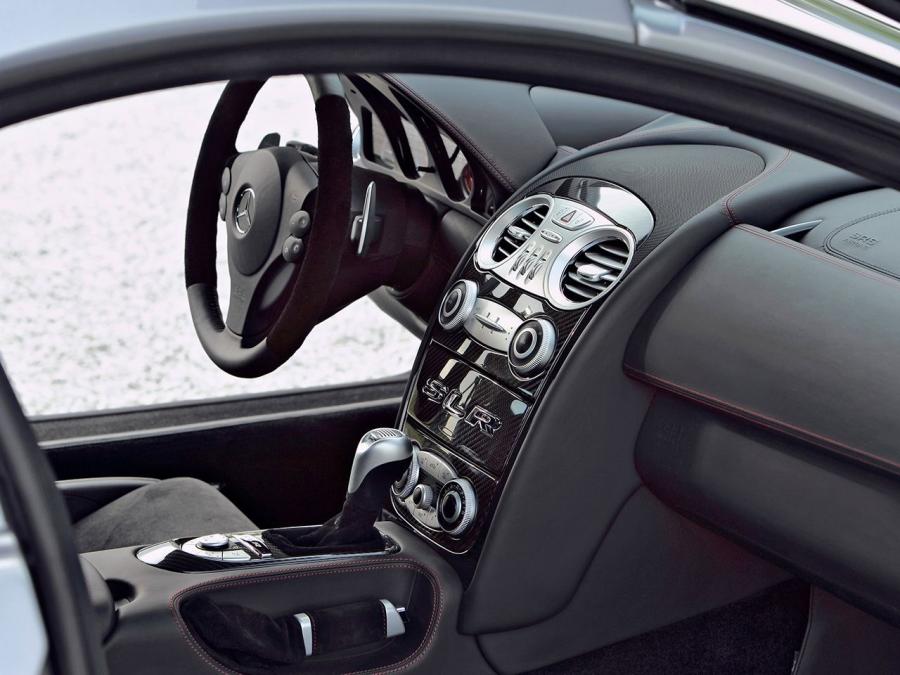  Mercedes-Benz SLR McLaren 722 Edition 2006 года  (фото 278 из 294)